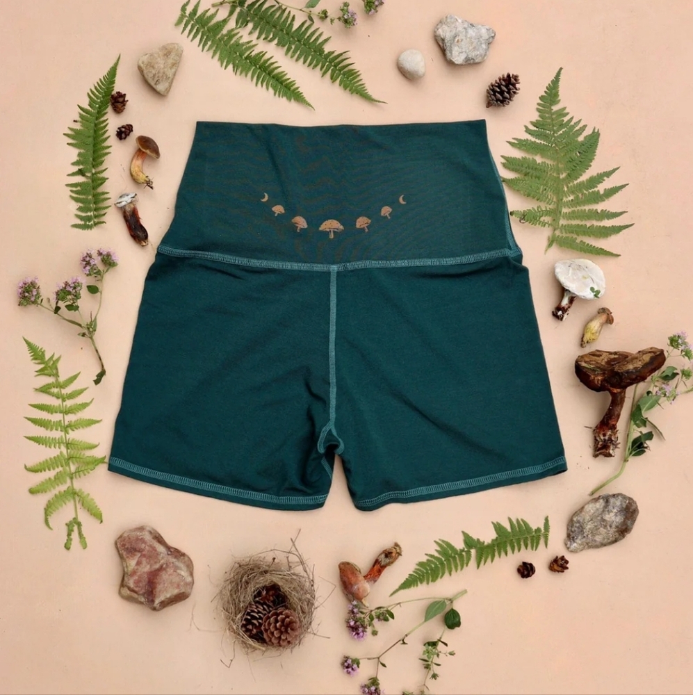 Purusha People Shroom Moon shorts 3x